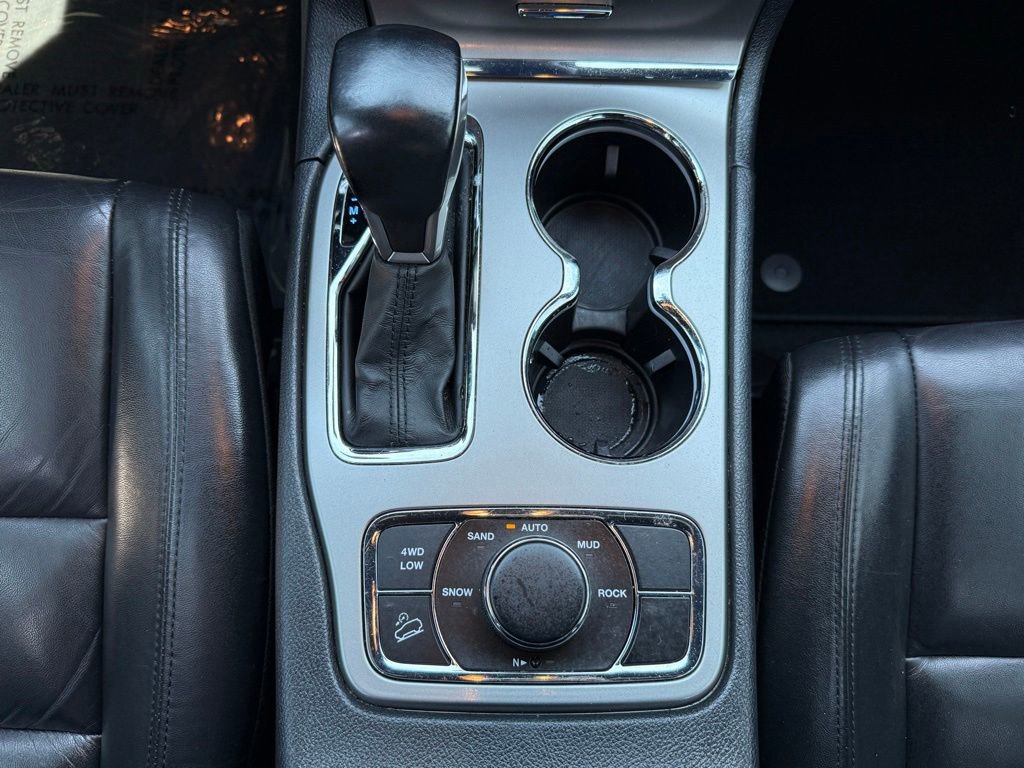 Used 2020 Jeep Grand Cherokee Limited AWD/4WD image 19