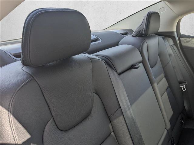 Used 2024 Volvo S60 B5 Plus FWD image 17