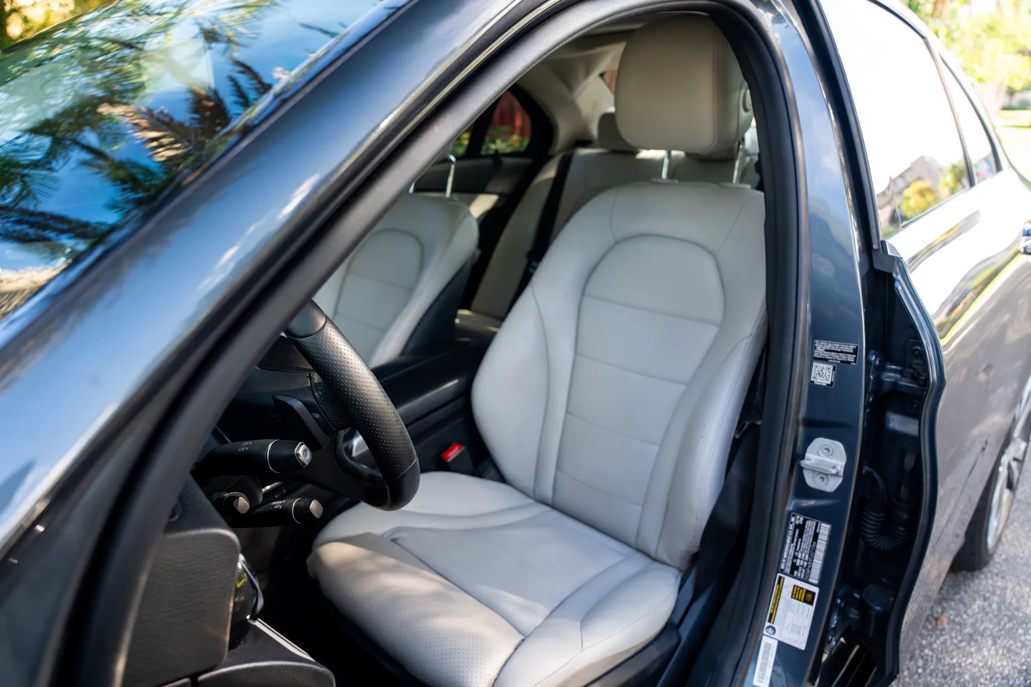 Used 2015 Mercedes-Benz C 300 Sedan w/ Premium 1 Package image 40