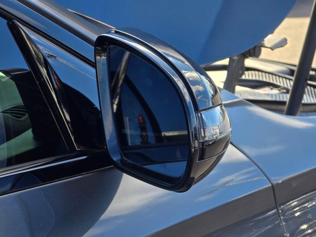 Used 2023 Mercedes-Benz E 450 4MATIC Sedan image 31