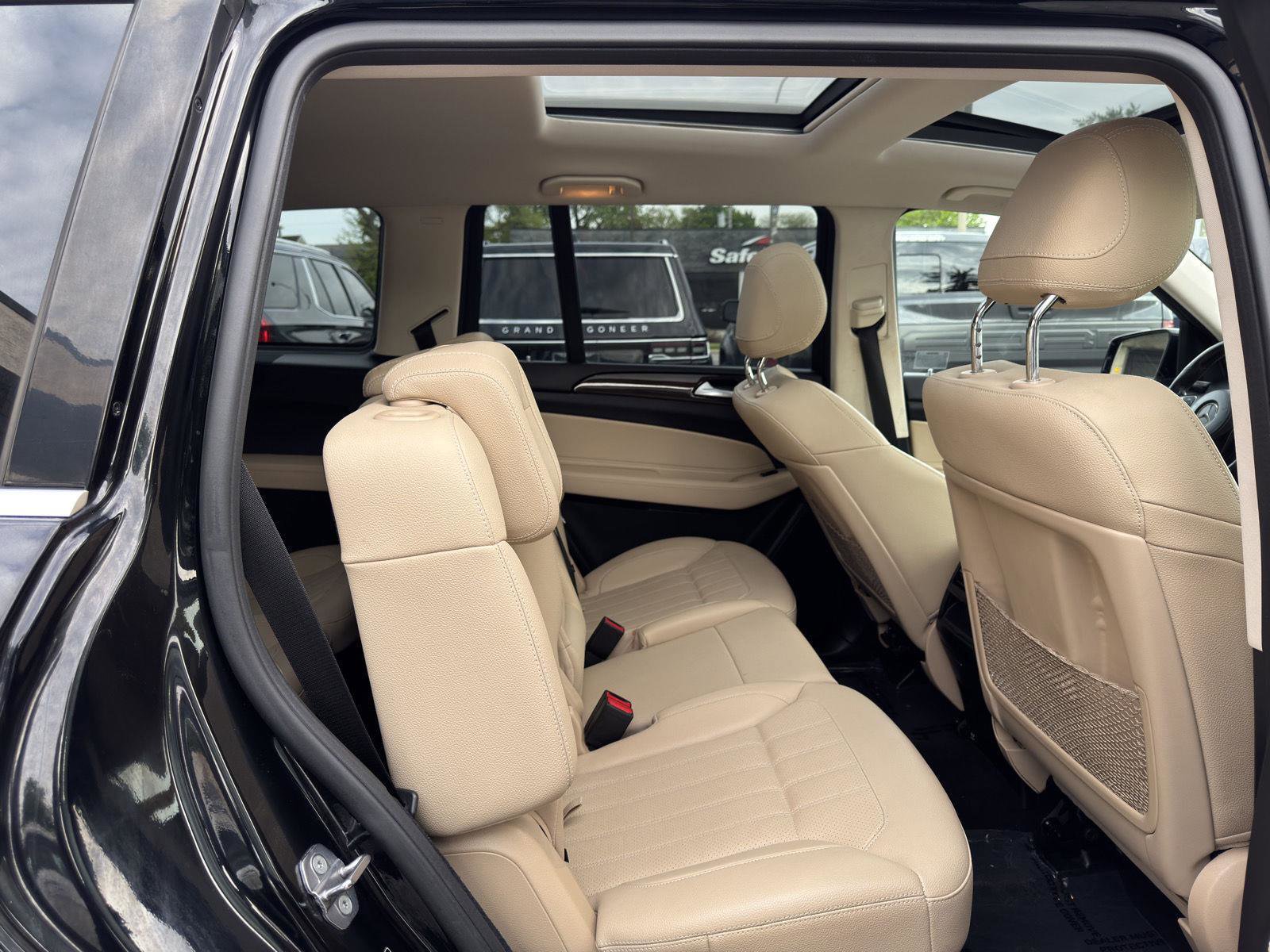Used 2019 Mercedes-Benz GLS 450 4MATIC w/ Premium 1 Package image 35