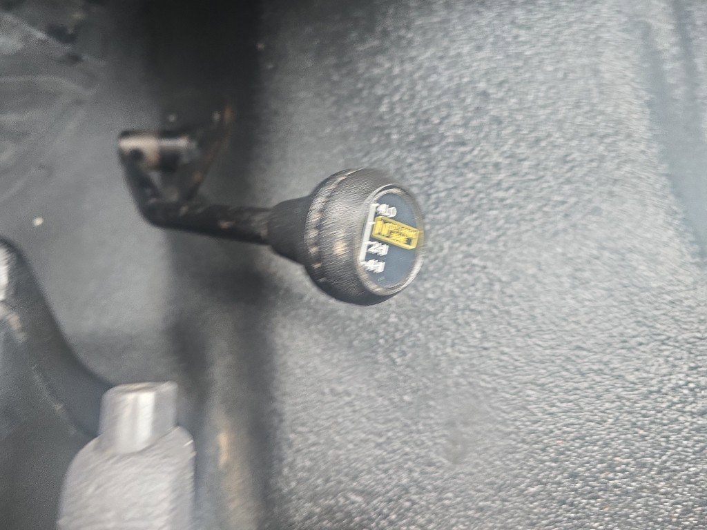 Used 2017 Ford Transit 250 130 Low Roof image 31