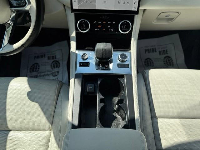 Certified 2025 Jaguar F-PACE R-Dynamic S AWD/4WD image 27