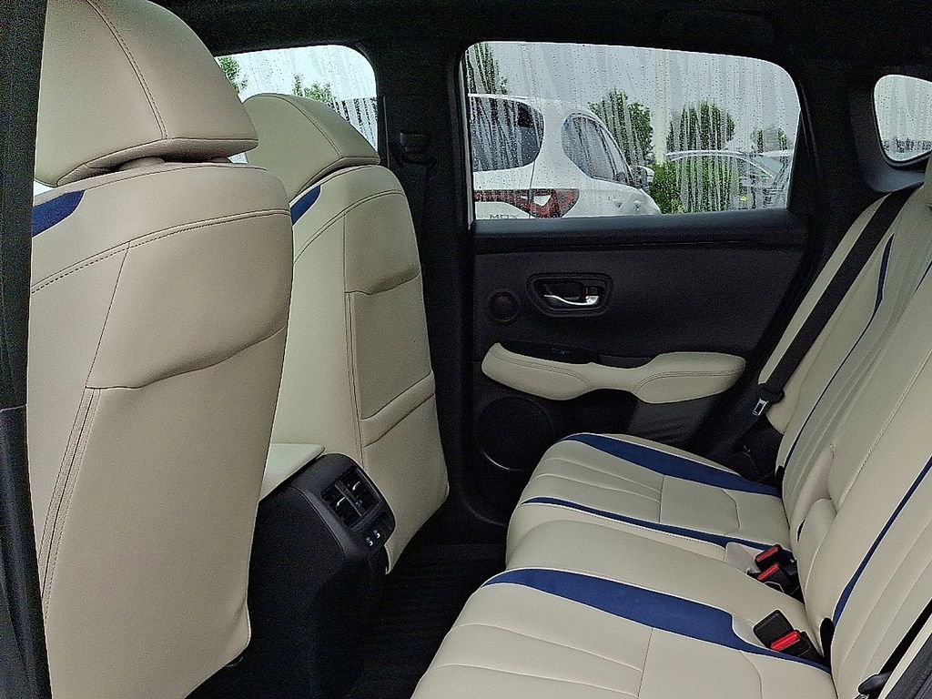 New 2026 Acura ADX A-Spec image 8