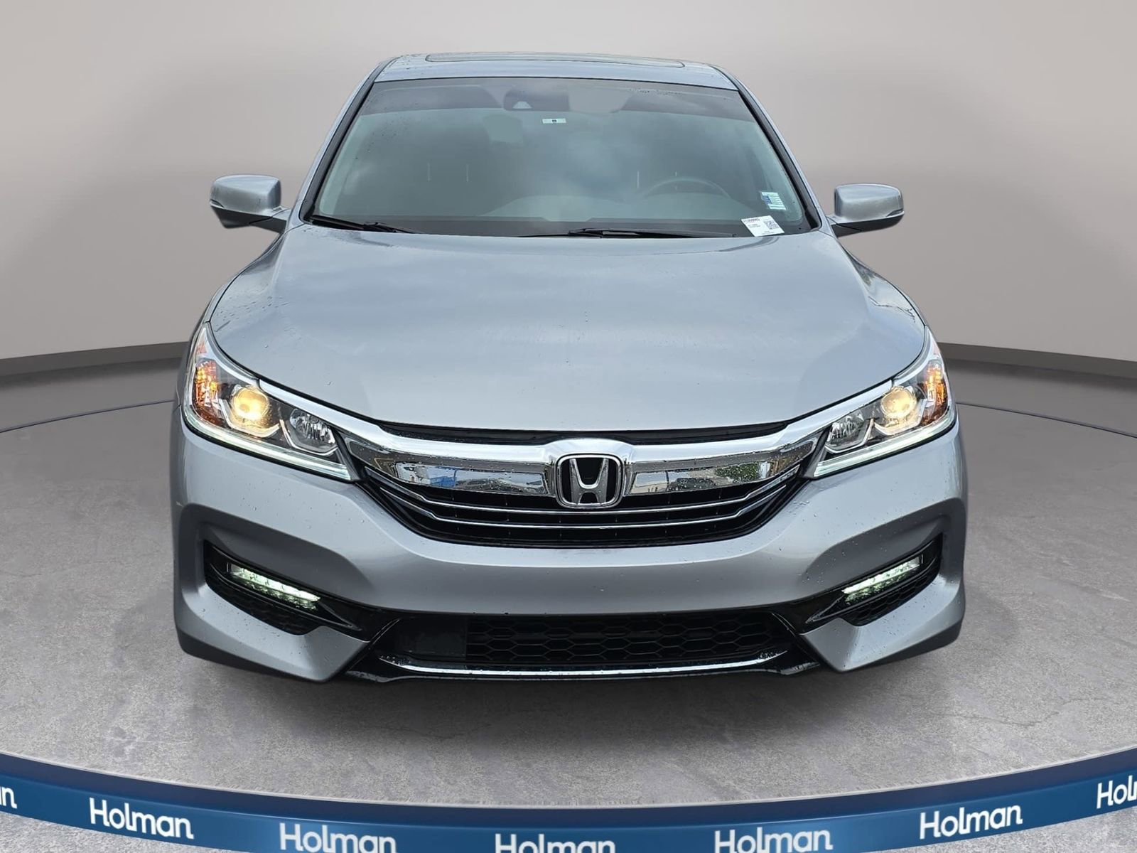 Certified 2017 Honda Accord EX-L image 3