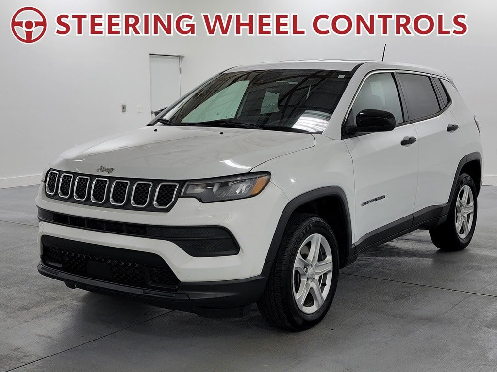 Used 2023 Jeep Compass Sport AWD/4WD image 4