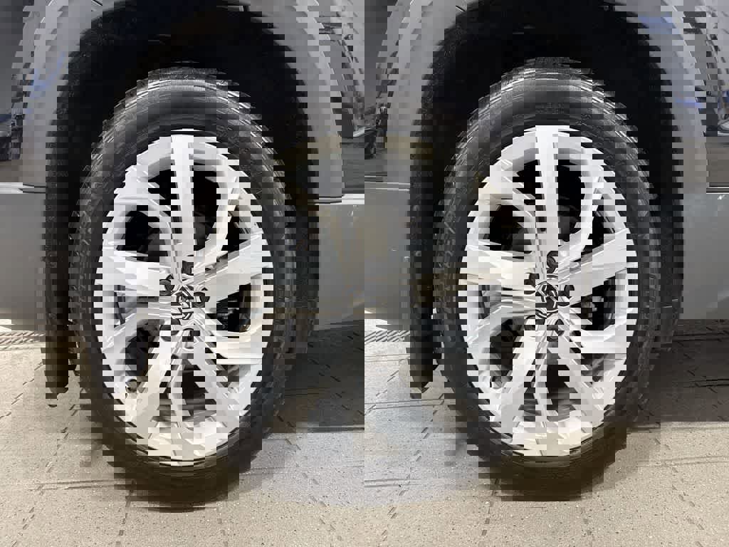 Used 2023 Volkswagen Taos S AWD/4WD image 10