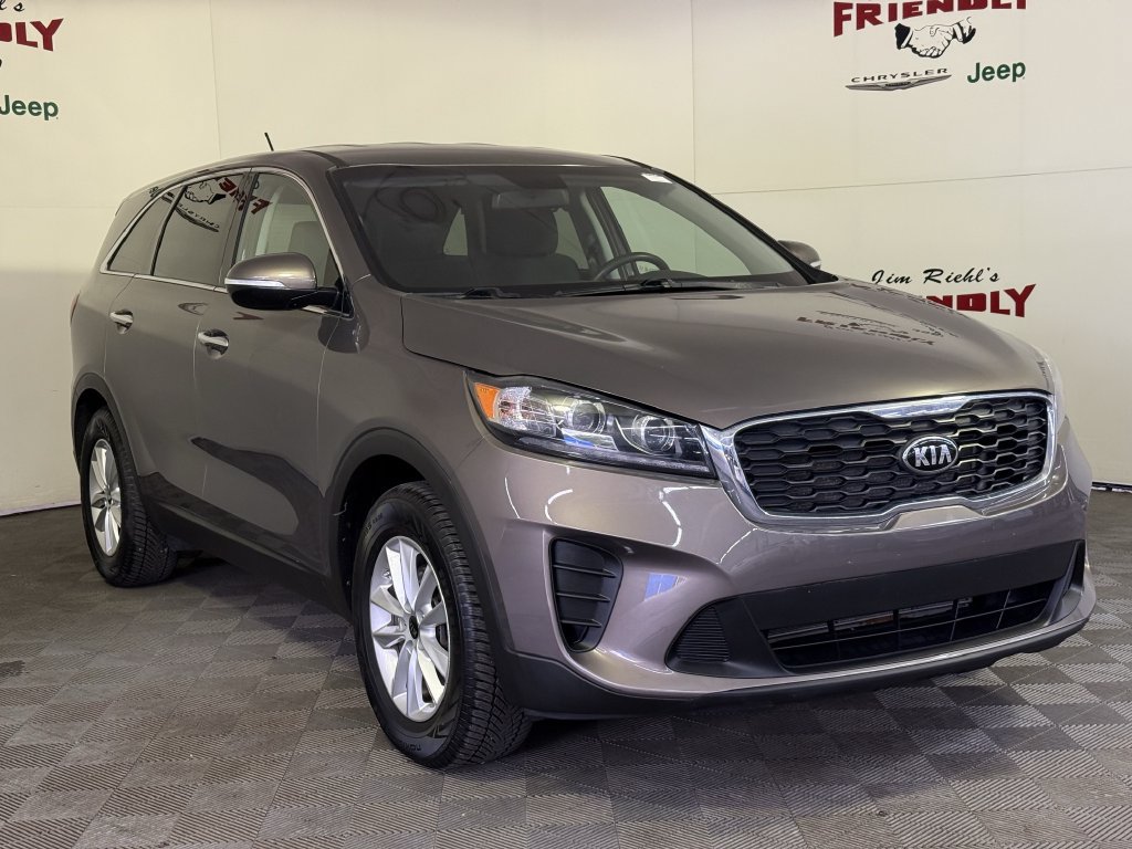 Used 2019 Kia Sorento FWD image 2