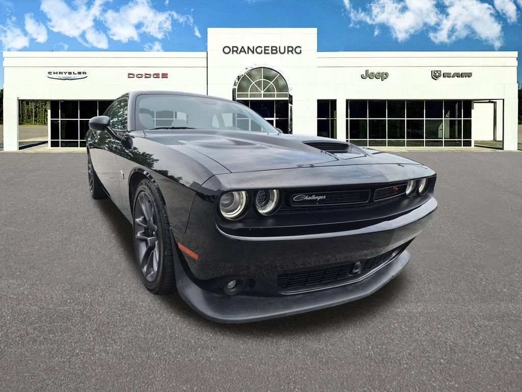 Used 2023 Dodge Challenger R/T Scat Pack w/ Plus Package RWD image 2