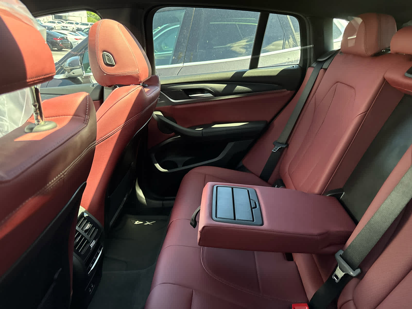 Used 2025 BMW X4 xDrive30i w/ Premium Package AWD/4WD image 9