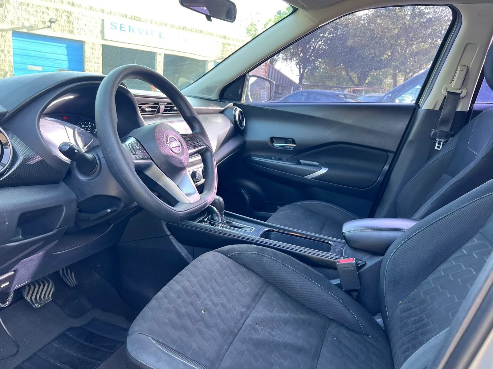 Used 2023 Nissan Kicks SV FWD image 9