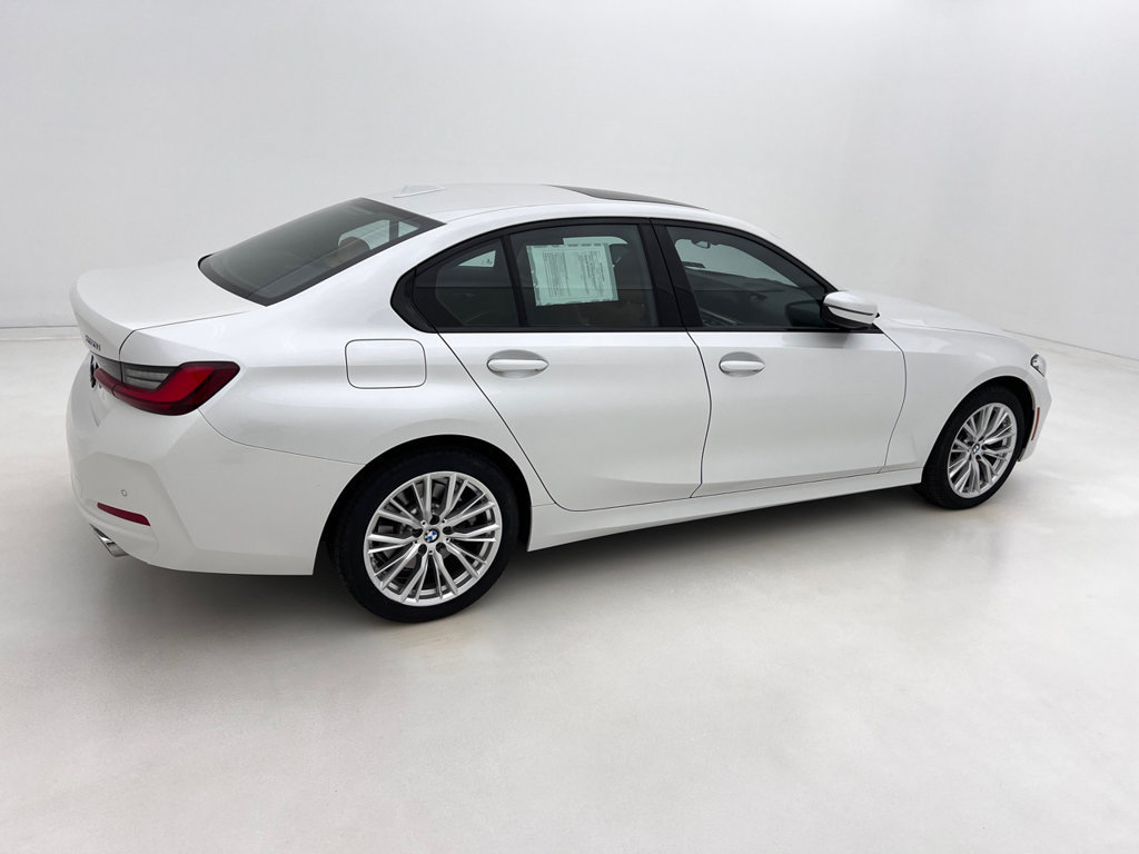Used 2023 BMW 330i xDrive Sedan w/ Premium Package AWD/4WD image 6