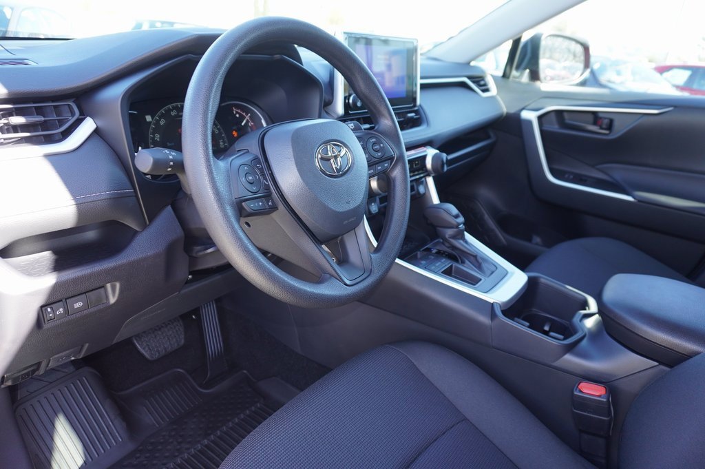 New 2025 Toyota RAV4 LE image 10