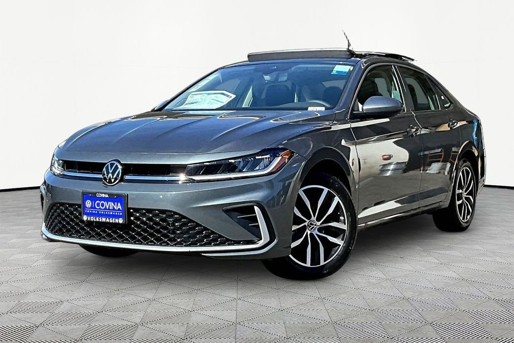 New 2026 Volkswagen Jetta SE image 3