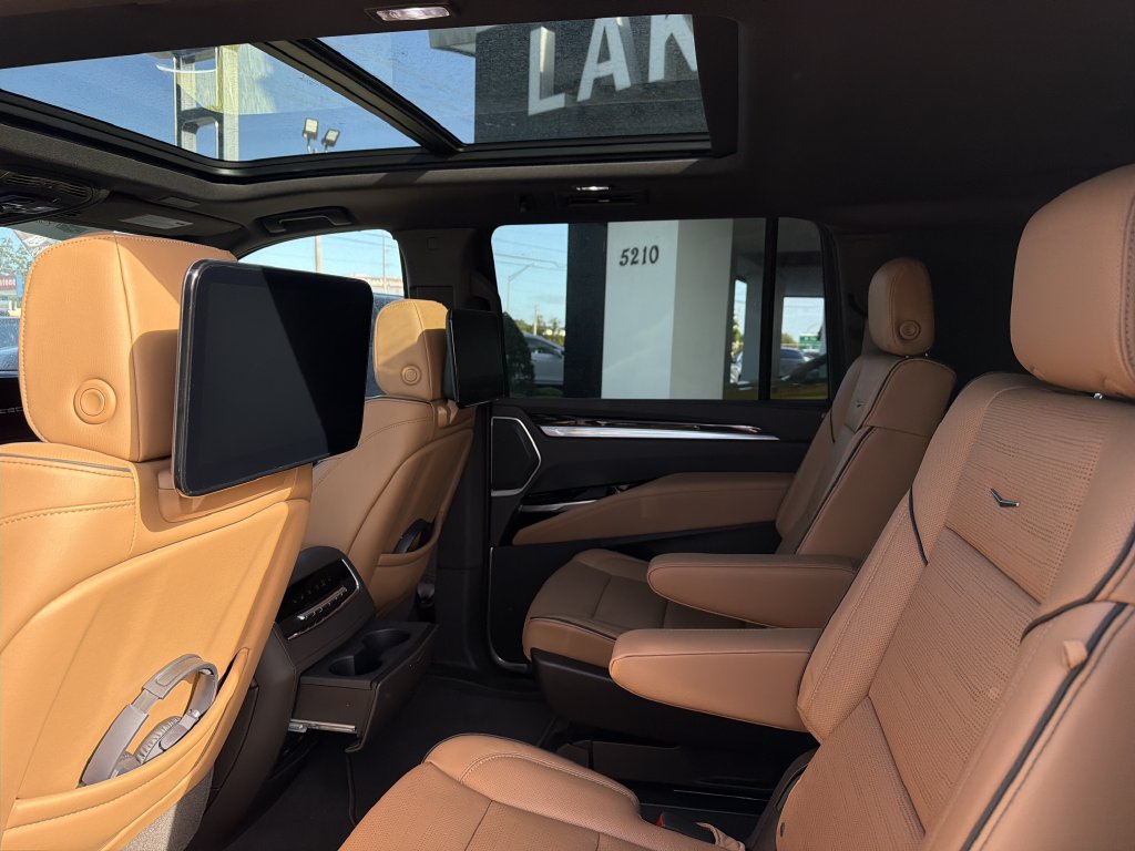 Certified 2025 Cadillac Escalade ESV Premium Luxury w/ Touring Package RWD image 21