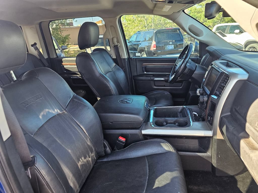 Used 2016 RAM 1500 Laramie w/ Convenience Group AWD/4WD image 19