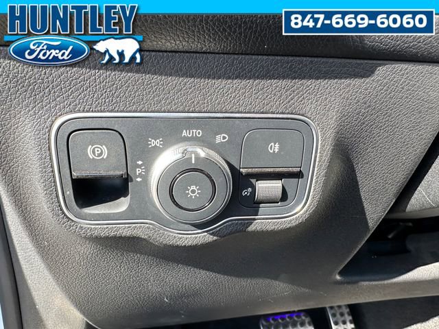 Used 2023 Mercedes-Benz GLB 35 AMG 4MATIC w/ Premium Package image 21