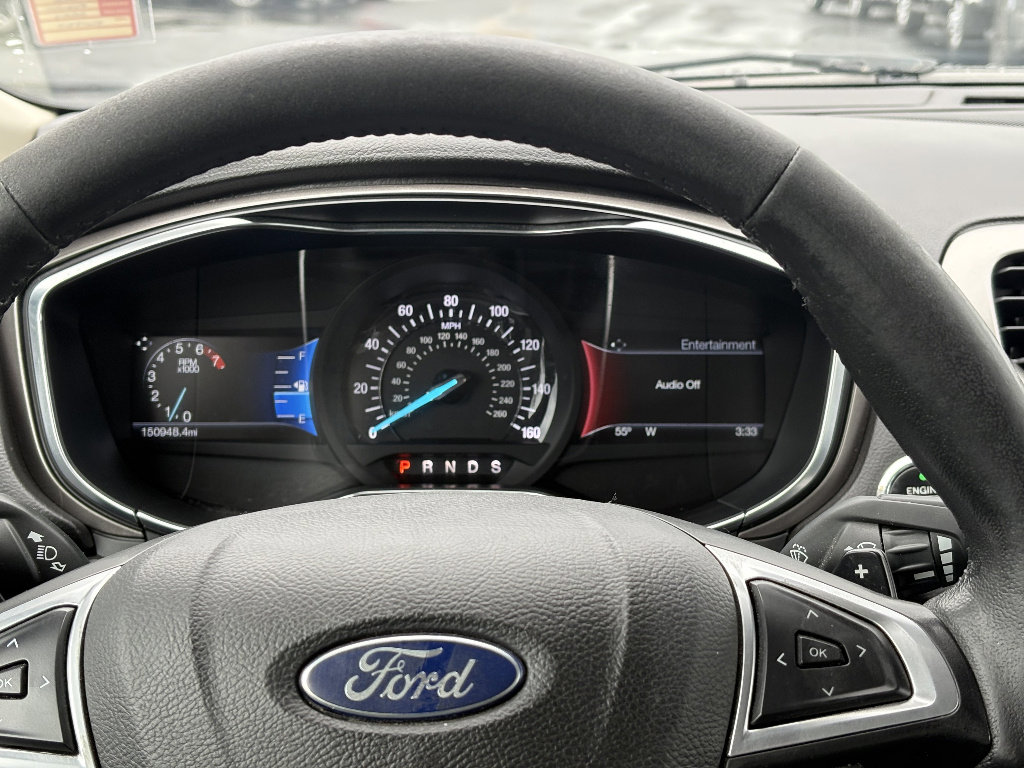 Used 2017 Ford Fusion SE w/ Equipment Group 202A image 23