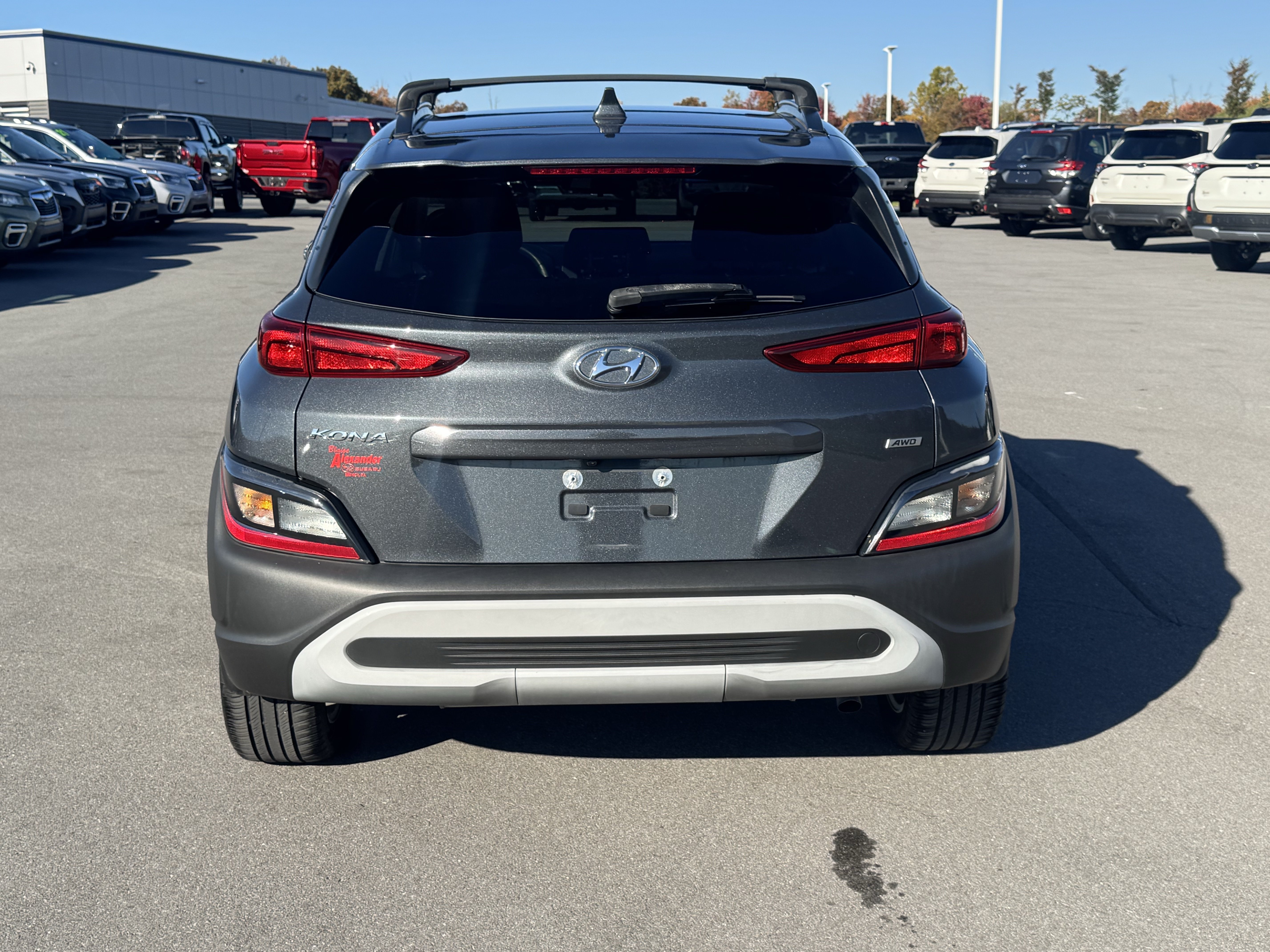 Used 2022 Hyundai Kona SEL w/ Convenience Package AWD/4WD image 3