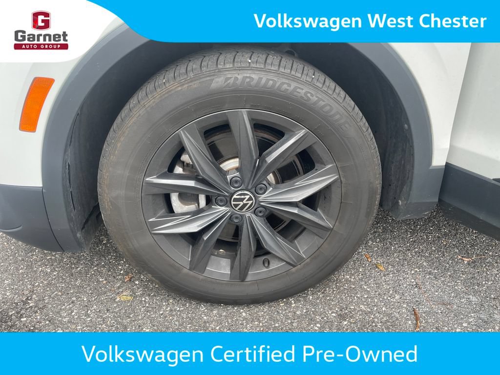 Used 2022 Volkswagen Tiguan SE R-Line AWD/4WD image 15
