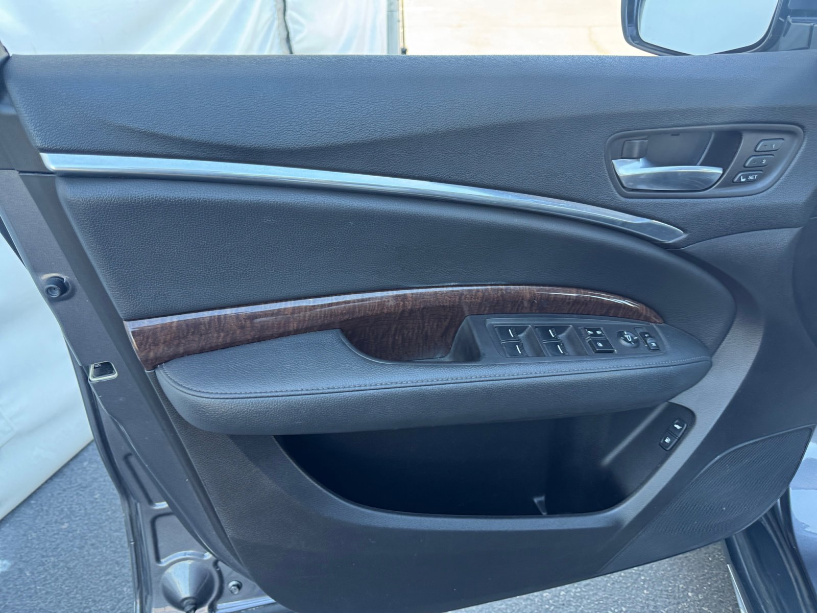 Used 2017 Acura MDX FWD image 12