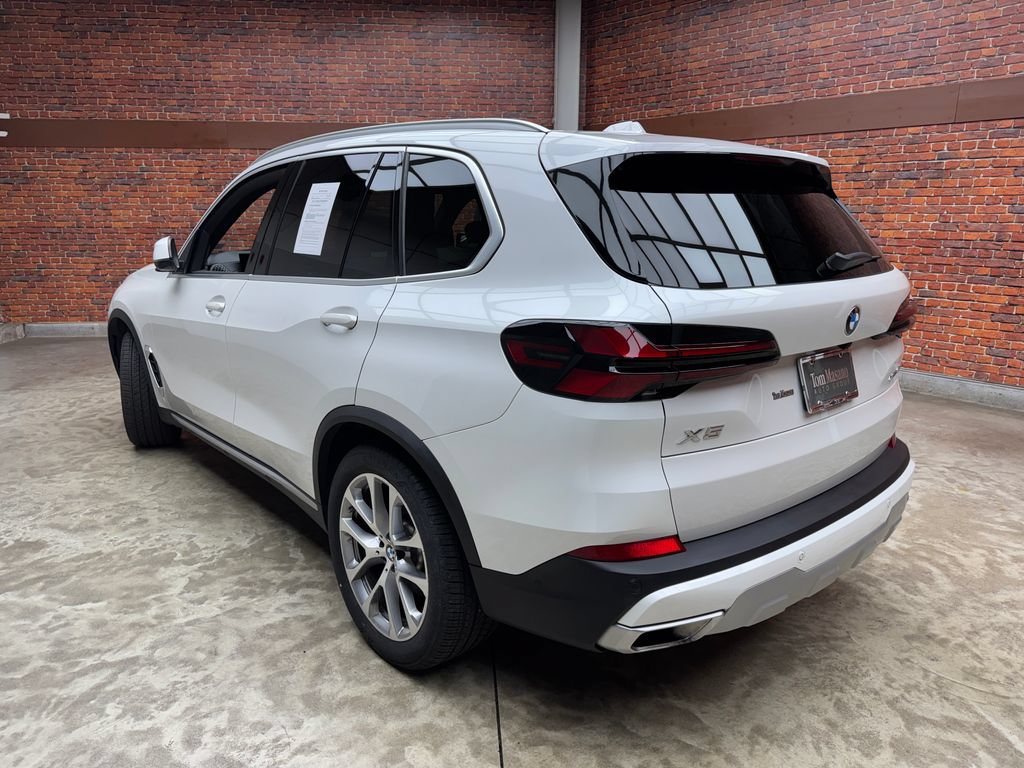 Used 2026 BMW X5 xDrive40i AWD/4WD image 2