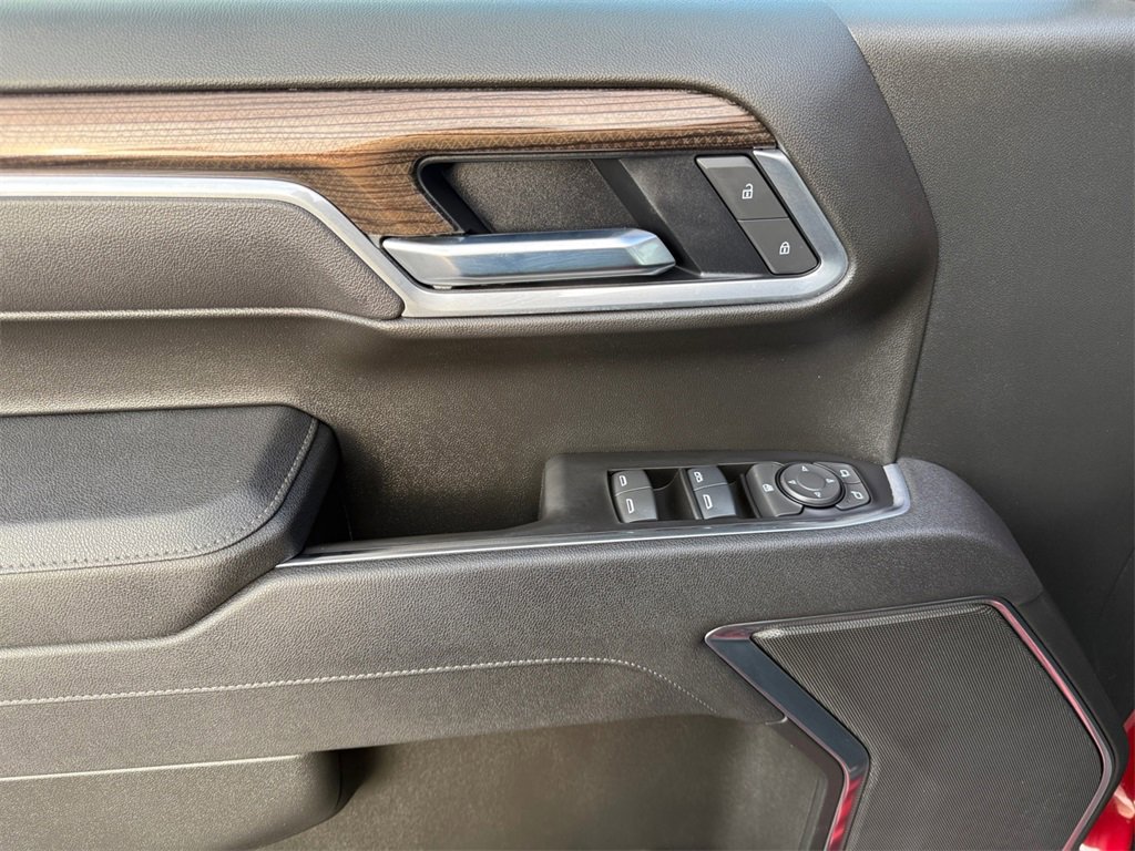 Used 2025 Chevrolet Silverado 1500 RST image 11