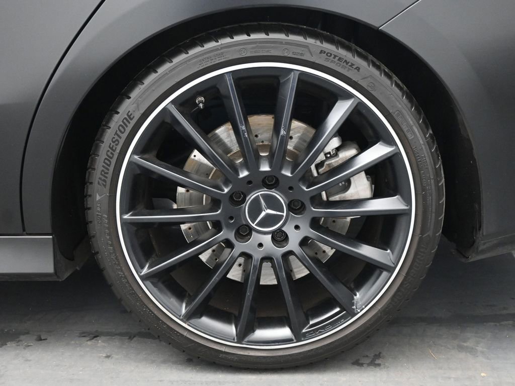 Used 2022 Mercedes-Benz CLA 35 AMG 4MATIC image 22