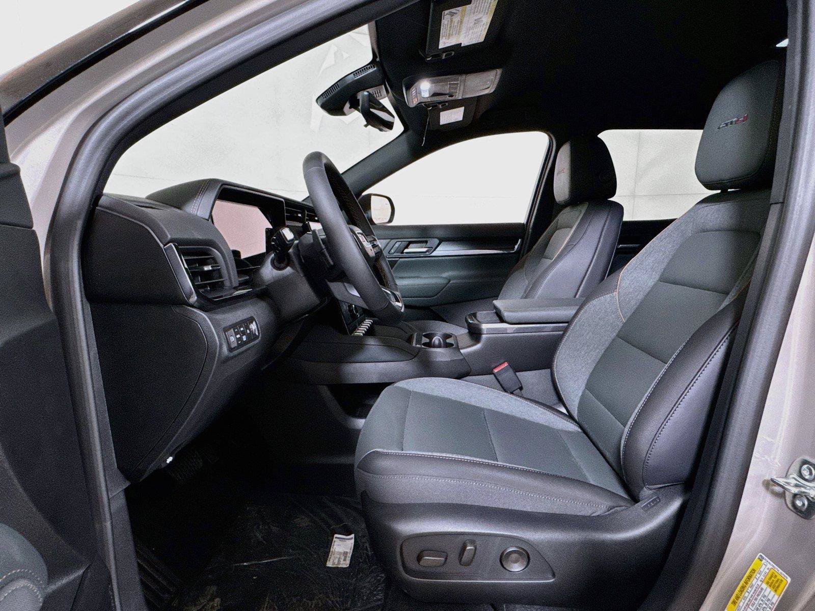 New 2027 GMC Terrain AT4 w/ Technology Package II AWD/4WD image 12