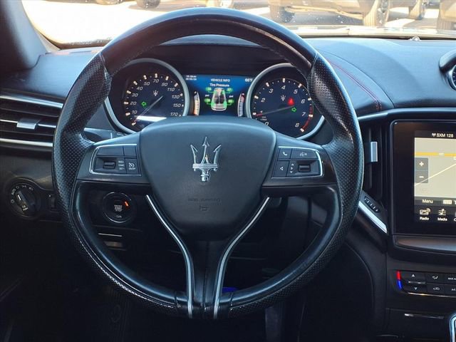 Used 2018 Maserati Ghibli GranLusso image 19