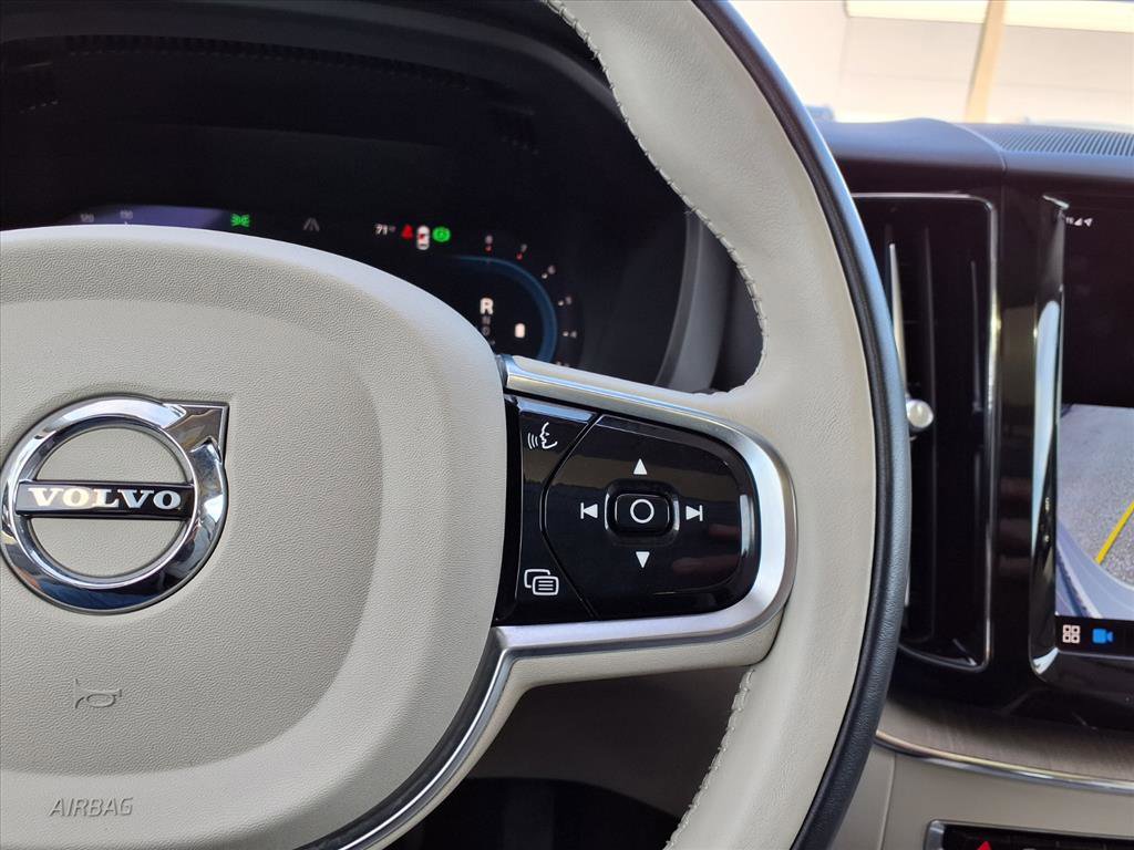 Certified 2023 Volvo XC60 B5 Plus image 27