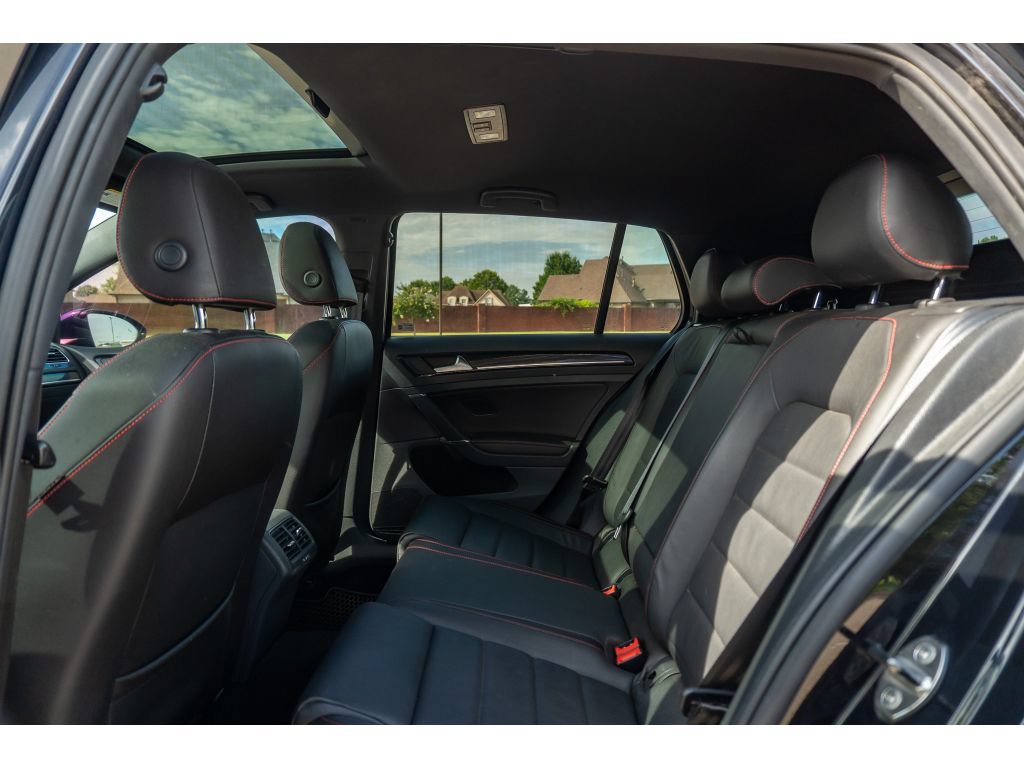 Used 2017 Volkswagen GTI Autobahn FWD image 15