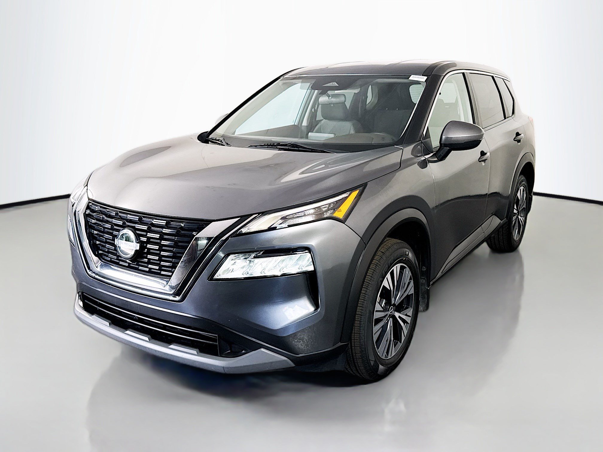 Used 2022 Nissan Rogue SV FWD image 4