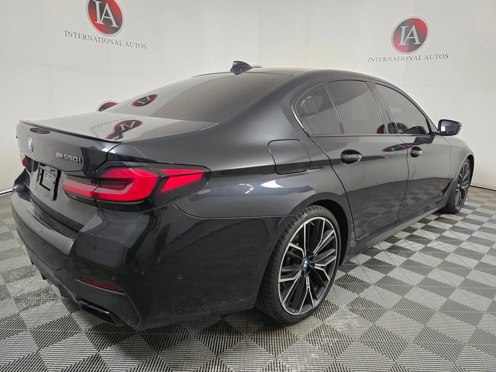 Used 2023 BMW M550i xDrive w/ Executive Package AWD/4WD image 4