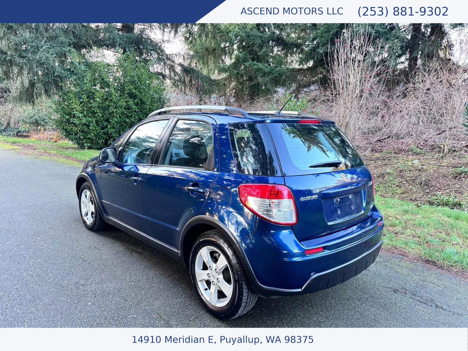 Used 2010 Suzuki SX4 Touring image 3