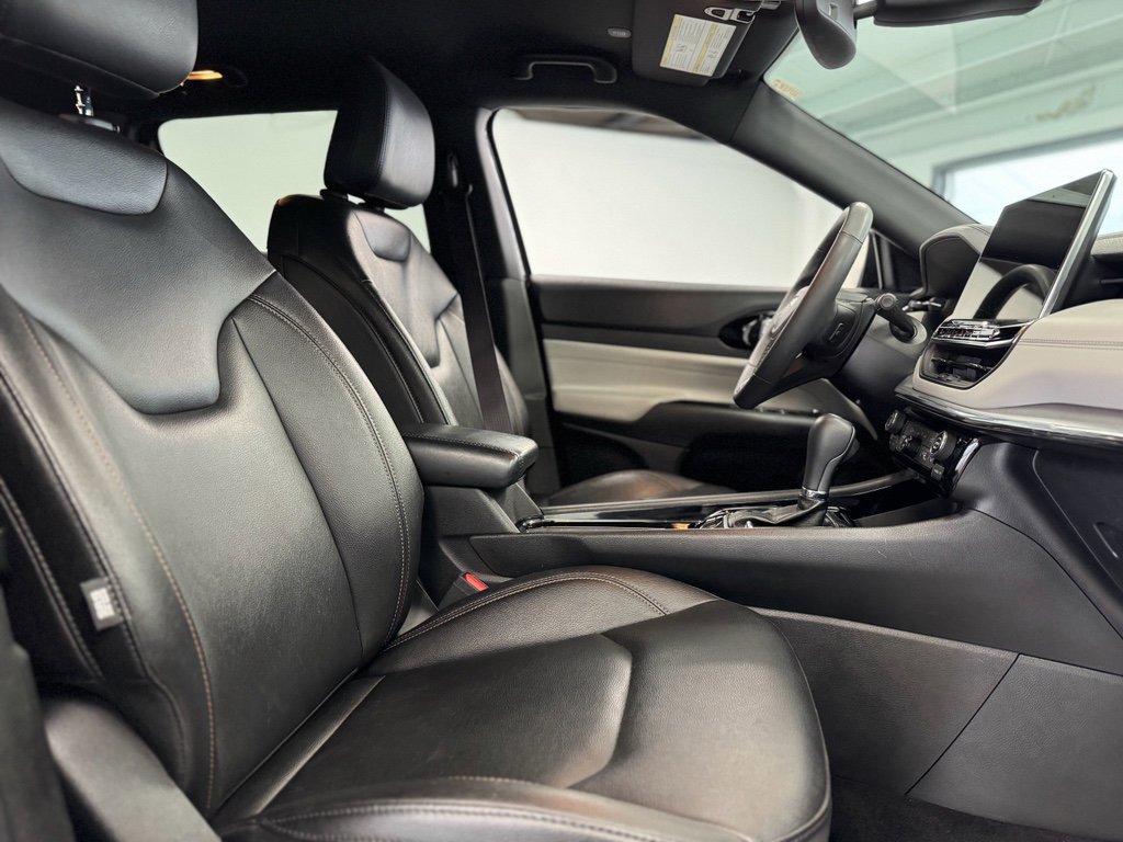 Used 2024 Jeep Compass Limited image 29