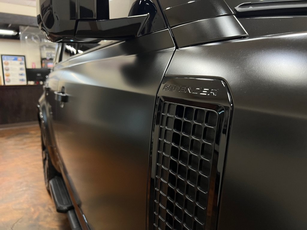 Used 2023 Land Rover Defender 110 X-Dynamic SE AWD/4WD image 56