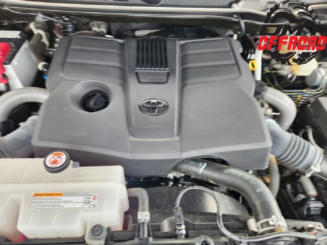 Certified 2025 Toyota Tundra SR w/ SR Tow Package AWD/4WD image 32