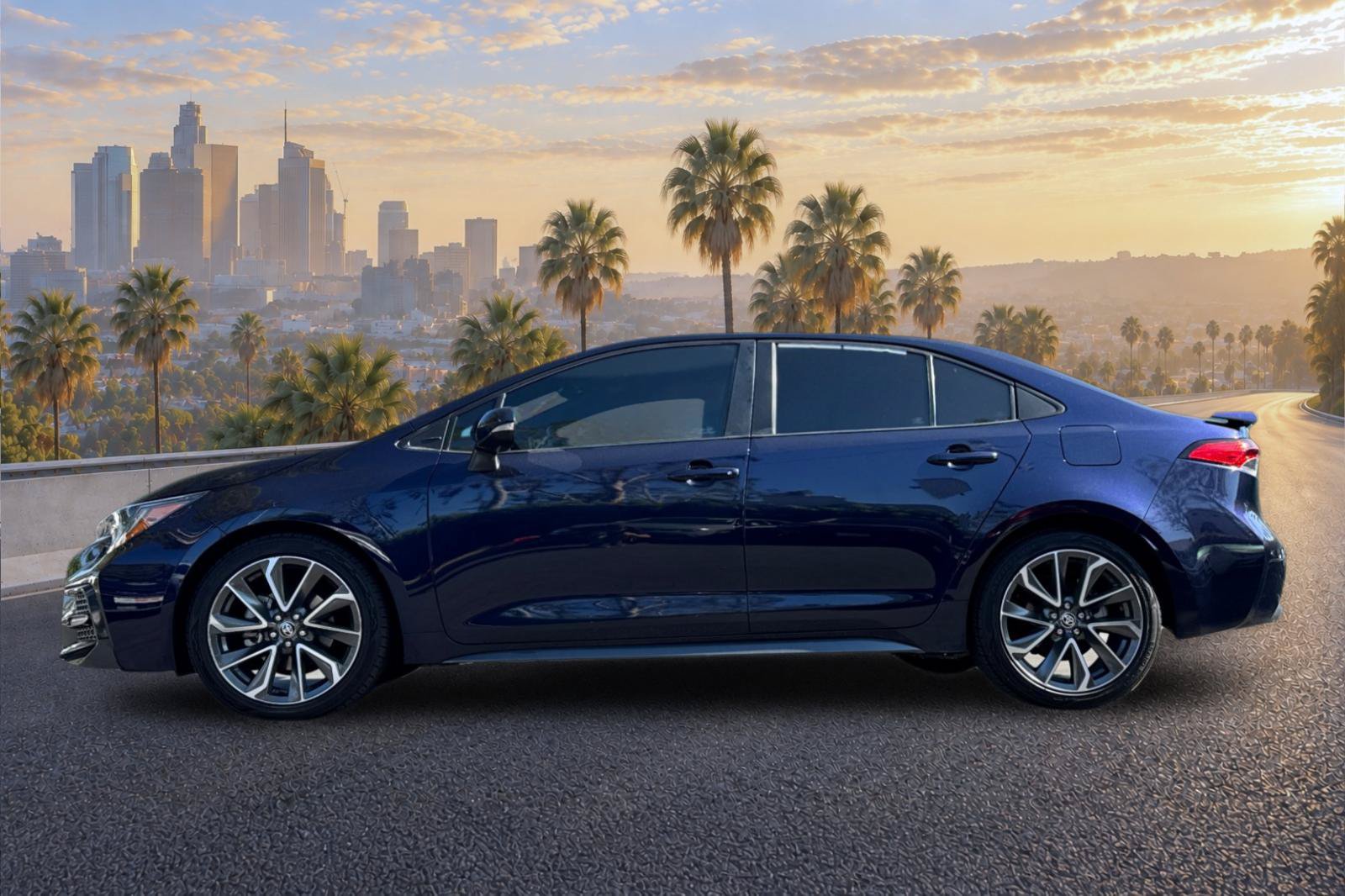 Used 2021 Toyota Corolla SE w/ Carpet Mat Package (TMS) FWD image 8
