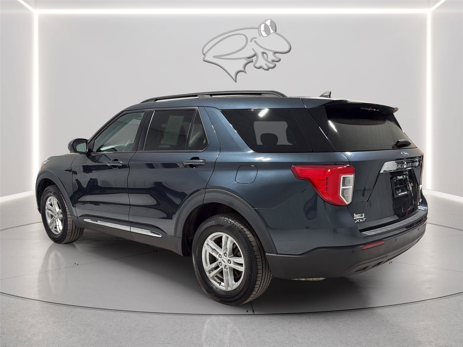 Certified 2023 Ford Explorer XLT AWD/4WD image 3