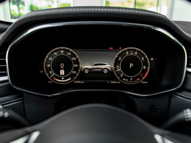 Certified 2025 Jaguar F-PACE R-Dynamic S AWD/4WD image 18