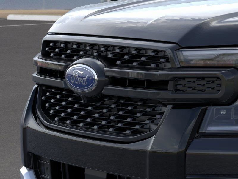 Used 2025 Ford Ranger Lariat w/ FX4 Off-Road Package image 10