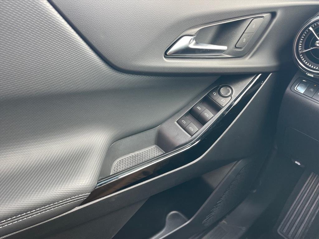 New 2026 Chevrolet Equinox LT w/ Safety and Technology Package FWD image 19