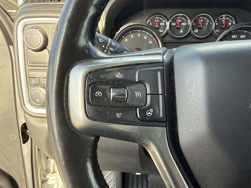Used 2021 Chevrolet Silverado 1500 LT image 15