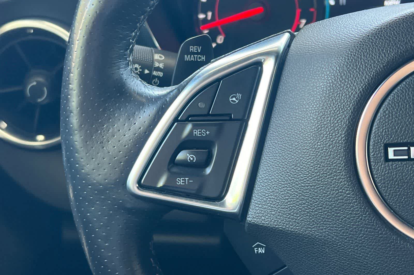Used 2016 Chevrolet Camaro SS RWD image 32