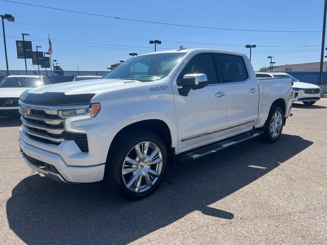 Used 2025 Chevrolet Silverado 1500 High Country w/ High Country Premium Package AWD/4WD image 8
