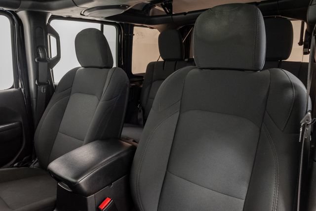 Certified 2023 Jeep Wrangler Unlimited w/ Cold Weather Group AWD/4WD image 9