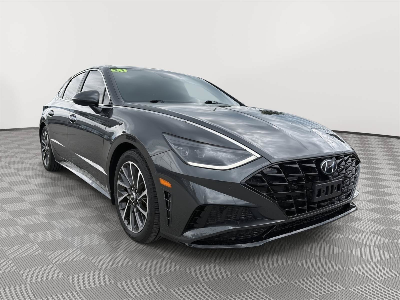 Used 2021 Hyundai Sonata Limited w/ Winter Weather Package FWD image 7