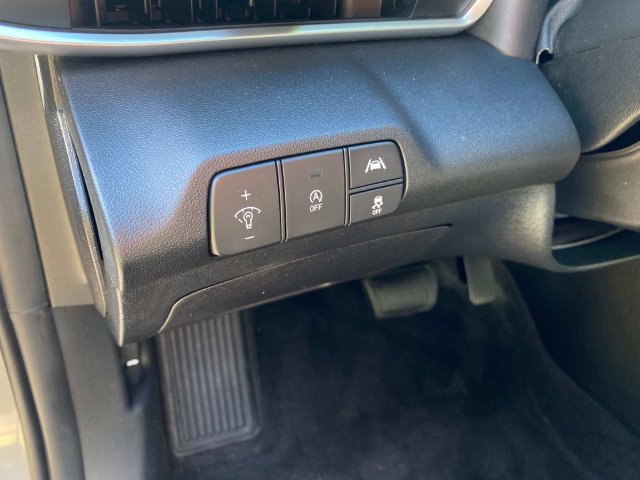 Used 2023 Hyundai Elantra SE FWD image 15