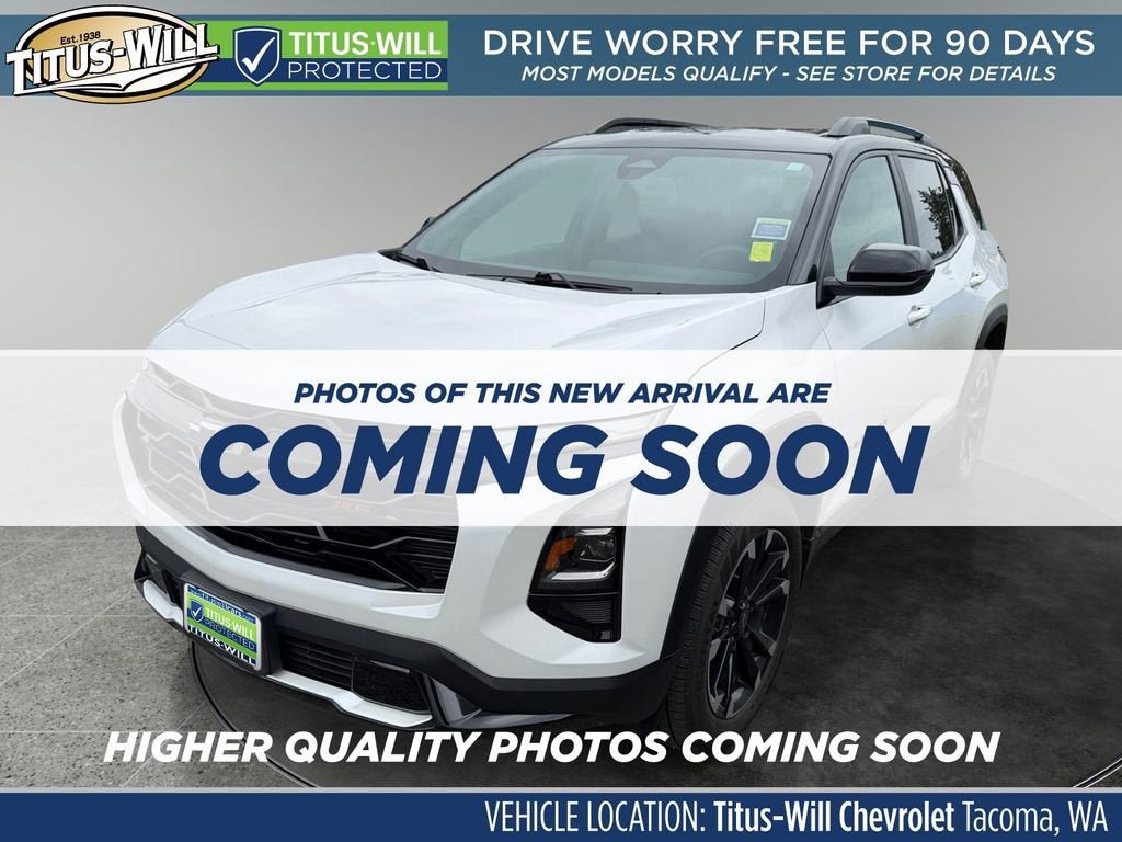 Used 2025 Chevrolet Equinox RS AWD/4WD image 3
